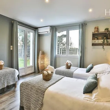 Hébergement de vacances Logement De Standing Avec Jacuzzi, Classe 4* L'Ile-d'Olonne
